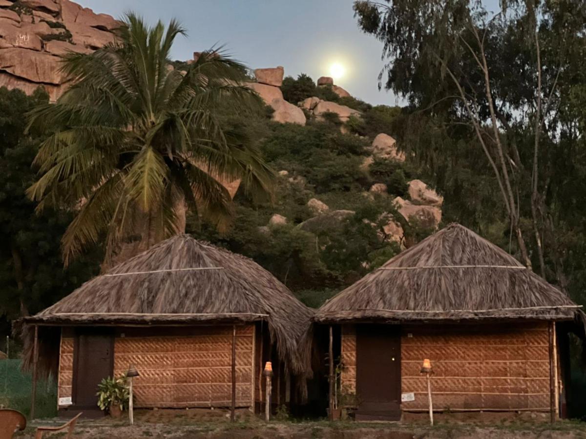 Banana Tree Home Stay Хампи Екстериор снимка