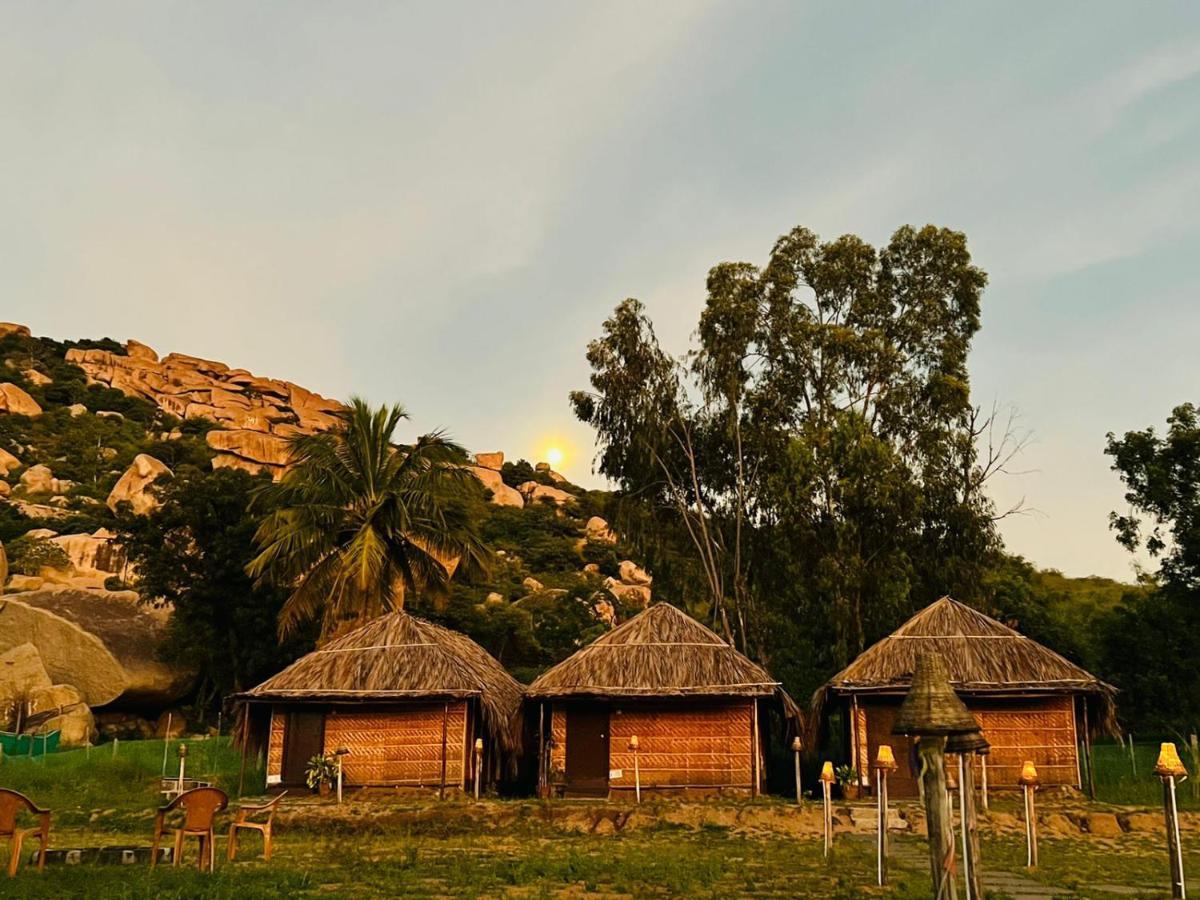 Banana Tree Home Stay Хампи Екстериор снимка