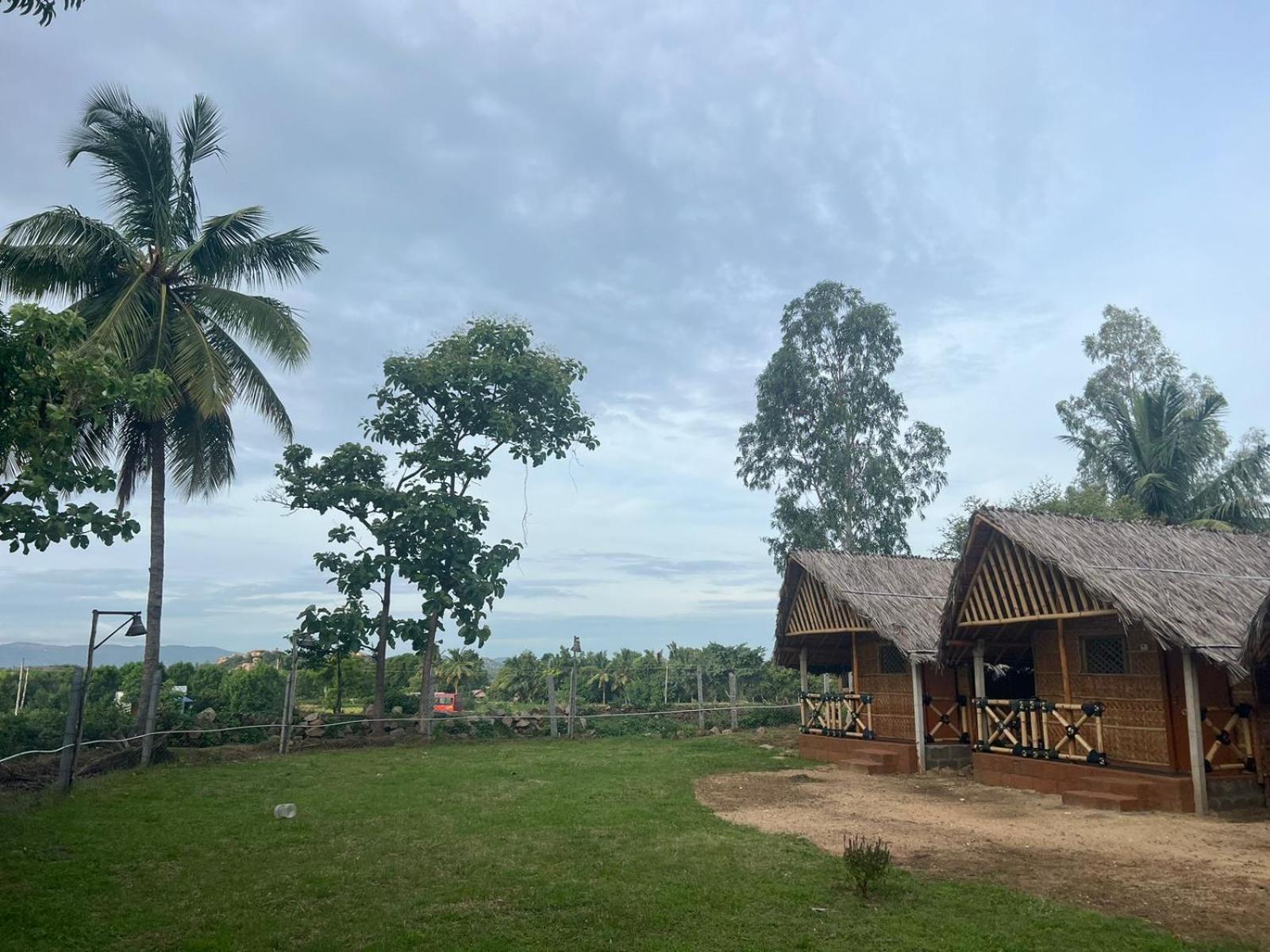 Banana Tree Home Stay Хампи Екстериор снимка